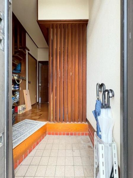 小平市栄町3丁目の戸建 玄関