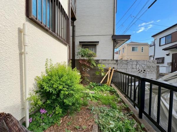 小平市栄町3丁目の戸建 庭