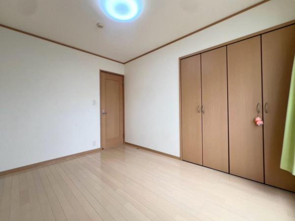 東村山市諏訪町1丁目の戸建 洋室