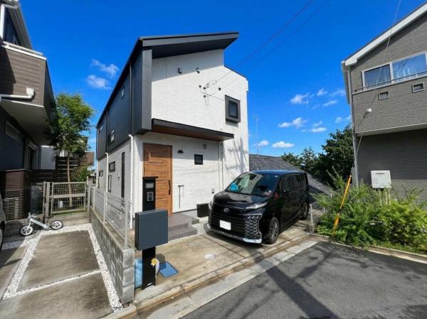 東村山市廻田町3丁目の戸建 駐車場