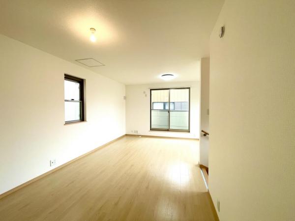 東小岩3丁目　中古戸建 リビングダイニング