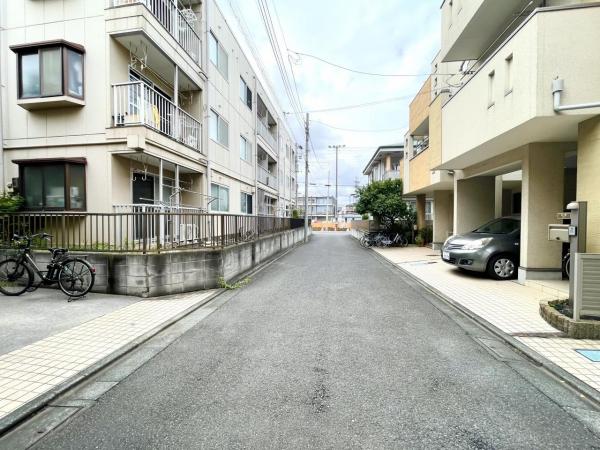 東小岩3丁目　中古戸建 前面道路含む現地写真