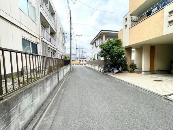 東小岩3丁目　中古戸建 前面道路含む現地写真