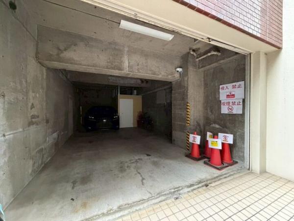 本郷コンドミニアム 敷地内駐車場
