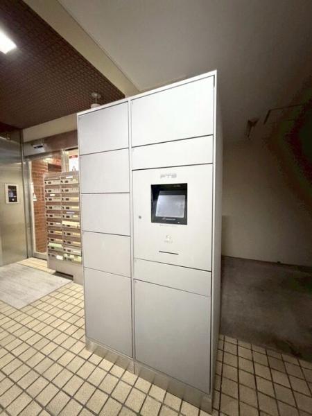 本郷コンドミニアム 宅配ボックス