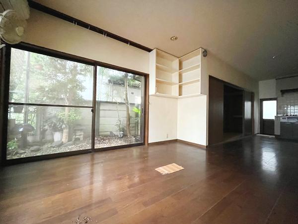 中野区江古田2丁目　中古戸建 リビング
