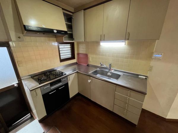 中野区江古田2丁目　中古戸建 ダイニングキッチン