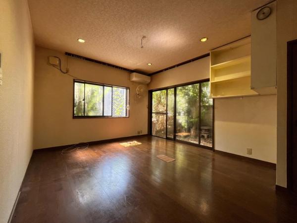 中野区江古田2丁目　中古戸建 リビング