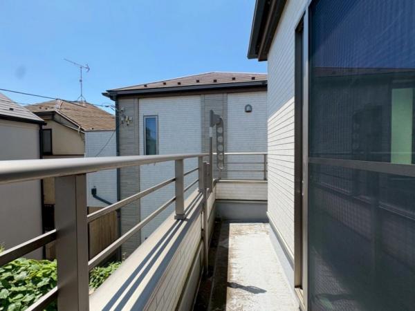 小平市小川町1丁目の戸建 バルコニー