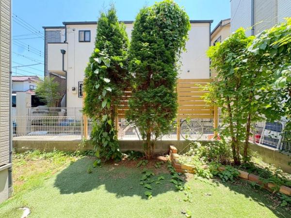 小平市小川町1丁目の戸建 庭