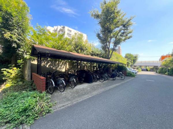 西国分寺史跡通り住宅 駐輪場
