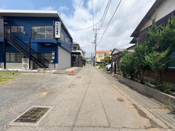 小平市学園西町3丁目の新築戸建 前面道路含む現地写真