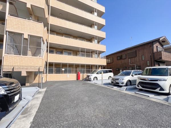 グーディッシュ竹の塚 敷地内駐車場