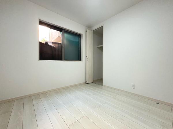 江戸川区西小岩4丁目　新築戸建 リビング以外の居室