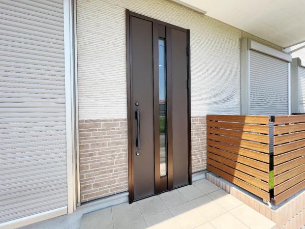 南足柄市関本　中古 玄関(共用部)