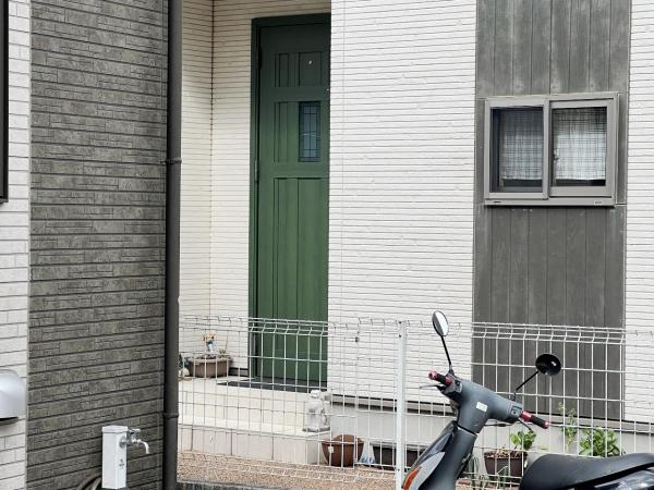 南足柄市塚原　中古 玄関(共用部)