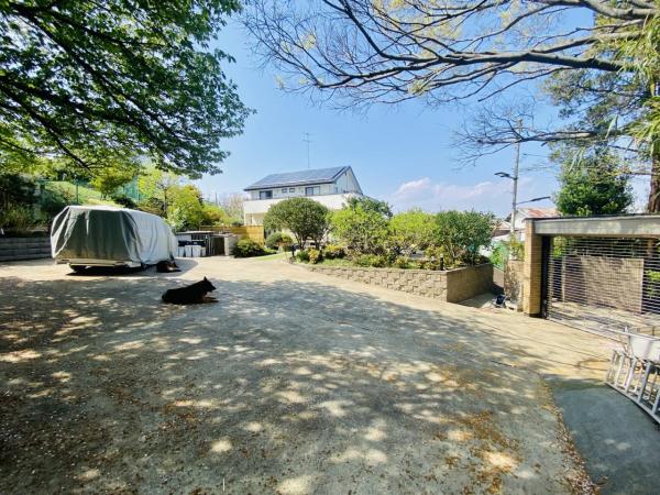 港南区日野9丁目　中古 駐車場