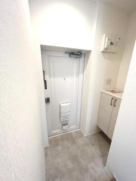 厚木サンハイツ 玄関(共用部)