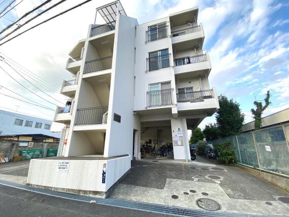 厚木サンハイツ 外観写真