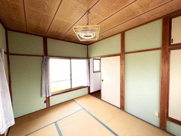 秦野市上大槻　中古 子供部屋