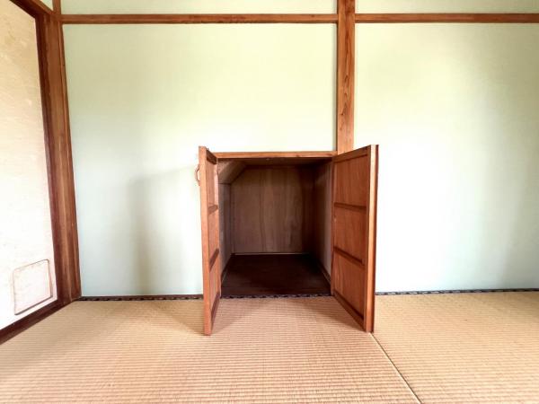 秦野市上大槻　中古 収納