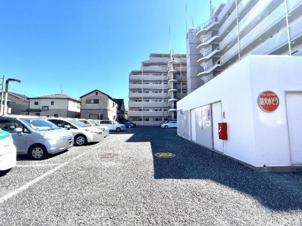 ライオンズマンション武里 駐車場