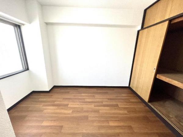 日商岩井第一春日部マンション 洋室