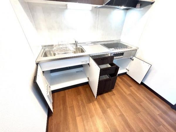 日商岩井第一春日部マンション キッチン