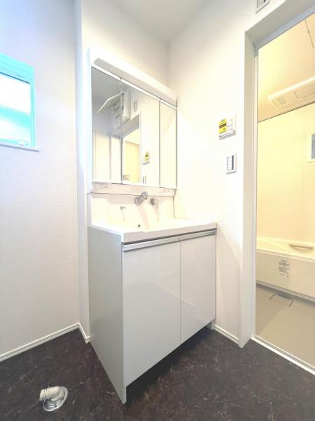 川越市大字福田字六反田　 洗面化粧台