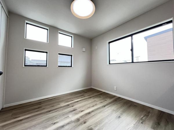 松戸市常盤平双葉町　戸建 洋室