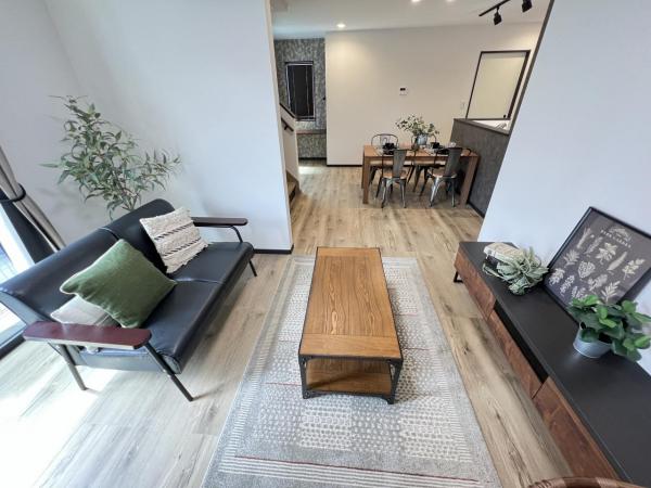 松戸市常盤平双葉町　戸建 リビングダイニング