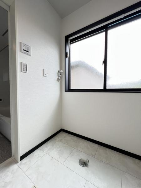 松戸市常盤平双葉町　戸建 ランドリースペース