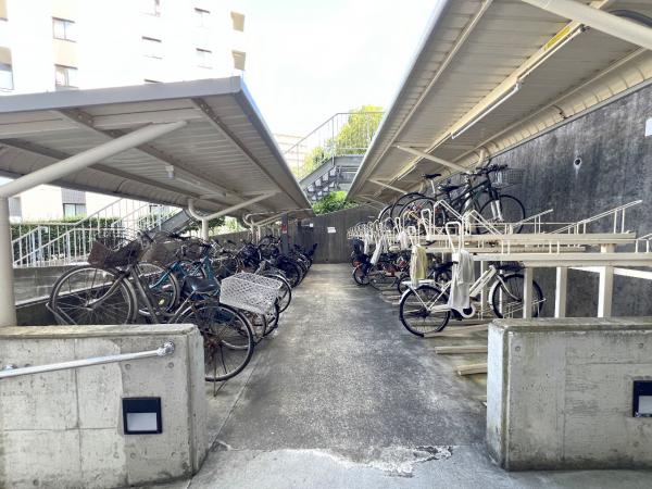 クリオ藤沢善行伍番館 駐輪場