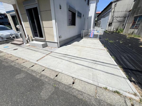 綾瀬市上土棚中2丁目 駐車場