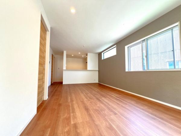 綾瀬市上土棚中2丁目 リビングダイニング