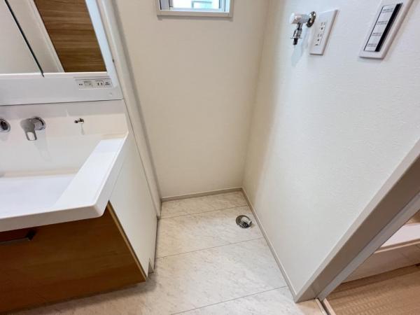 綾瀬市上土棚中2丁目 ランドリースペース