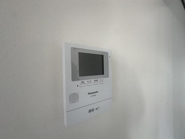 横浜市青葉区大場町　中古戸建て TVモニター付きインターフォン