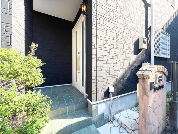 横浜市青葉区大場町　中古戸建て 玄関(共用部)