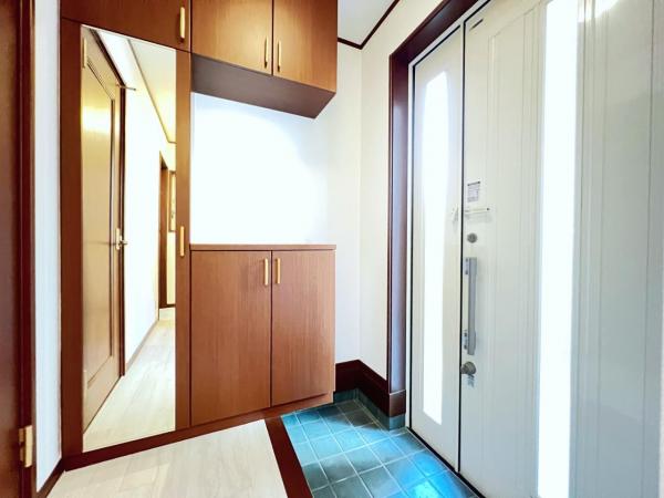 横浜市青葉区大場町　中古戸建て 玄関(共用部)