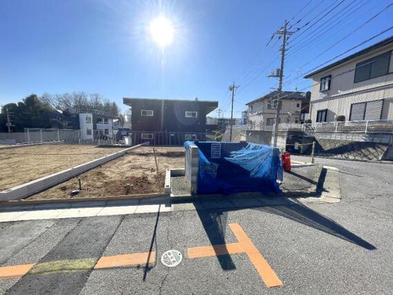 新座市畑中　売地　No.1 前面道路含む現地写真