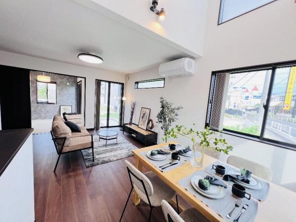 柏市中原1丁目　戸建 リビングダイニング