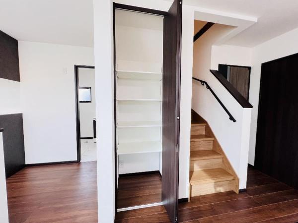 柏市中原1丁目　戸建 収納