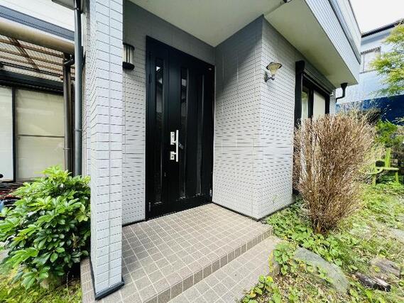 茂原市本納　中古 玄関(共用部)