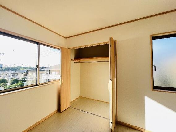 市原市青葉台6丁目　築後未入居戸建 収納