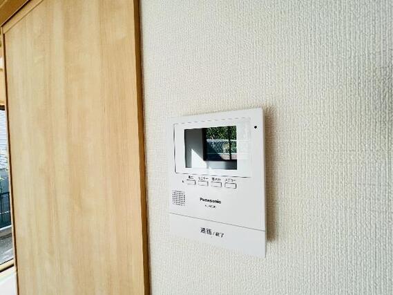 市原市青葉台6丁目　築後未入居戸建 TVモニター付きインターフォン