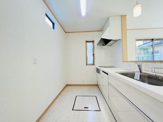 市原市青葉台6丁目　築後未入居戸建 キッチン