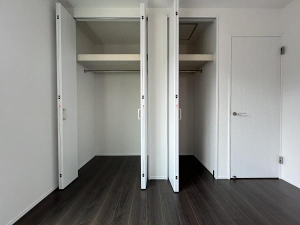 伊勢崎市寿町　新築　7号棟 収納