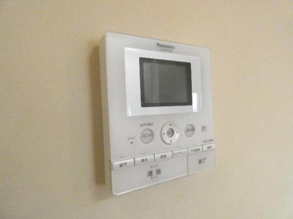 枚方市翠香園町　中古 TVモニター付きインターフォン
