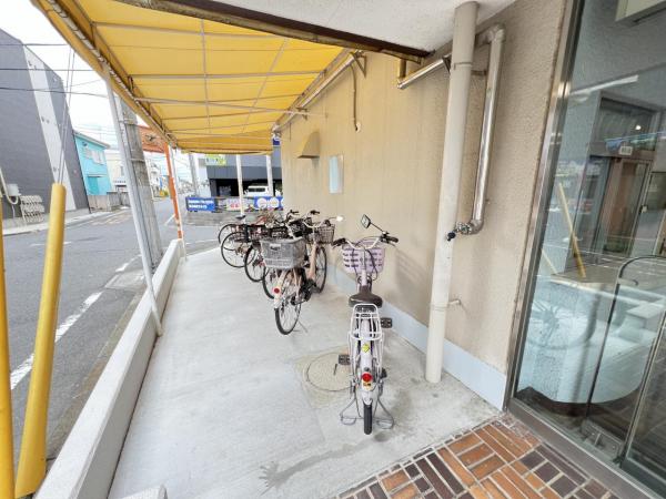 ニュー狭山マンション 駐輪場