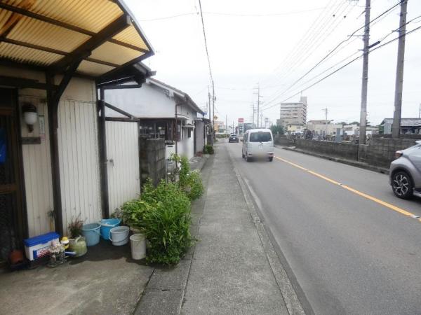 丹羽郡扶桑町高雄　建築条件無し売地 前面道路含む現地写真